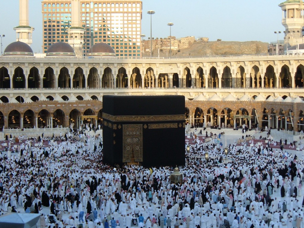 kaaba 00265015 1024x768 Melaksanakan Ibadah Umrah & Haji Sebagai Panggilan Ibadah Seorang Muslim